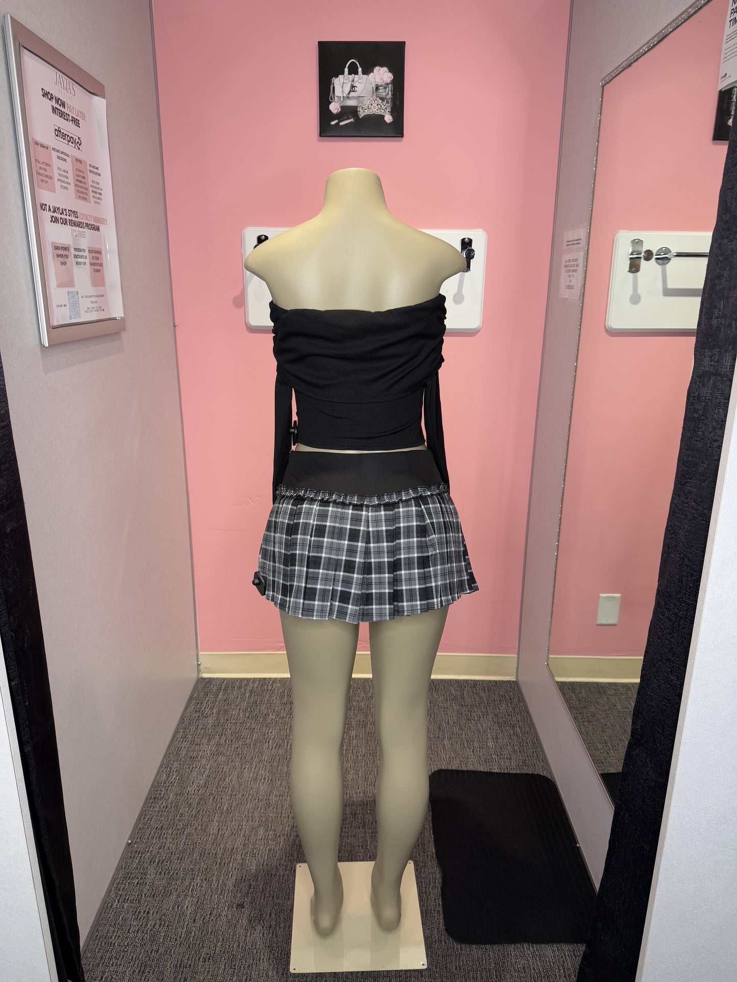Black pleaded plaid mini skort