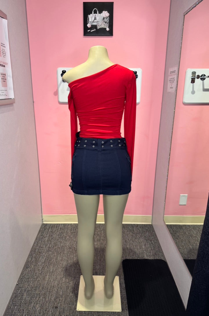 Red Lina side shoulder top