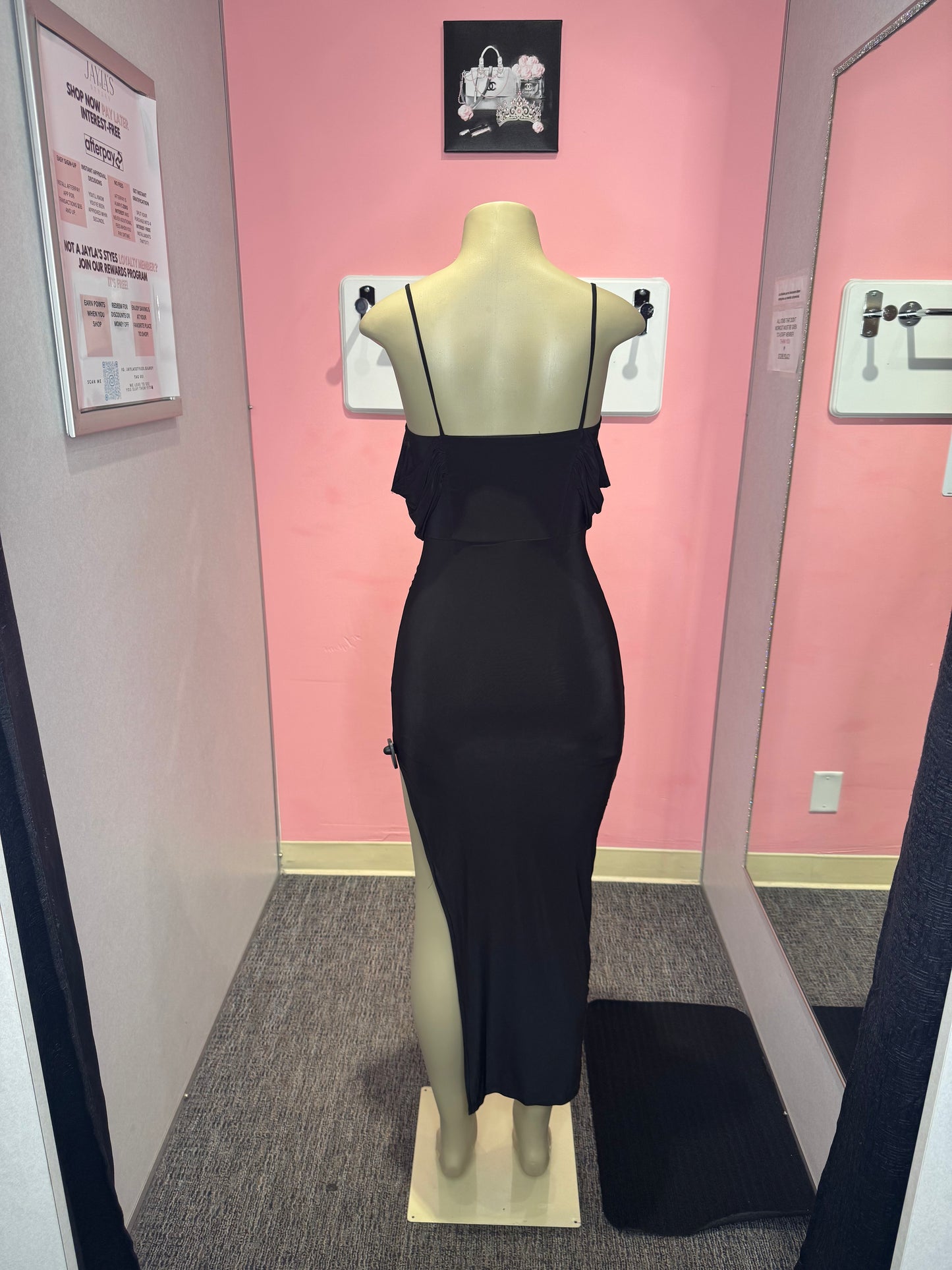 Laura black classic dress