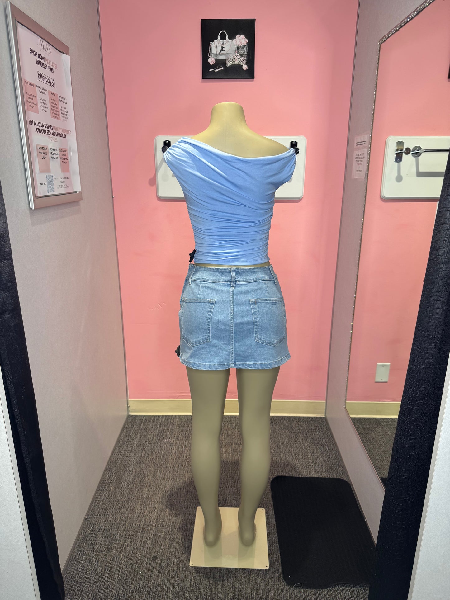Chaire baby blue asymmetrical top