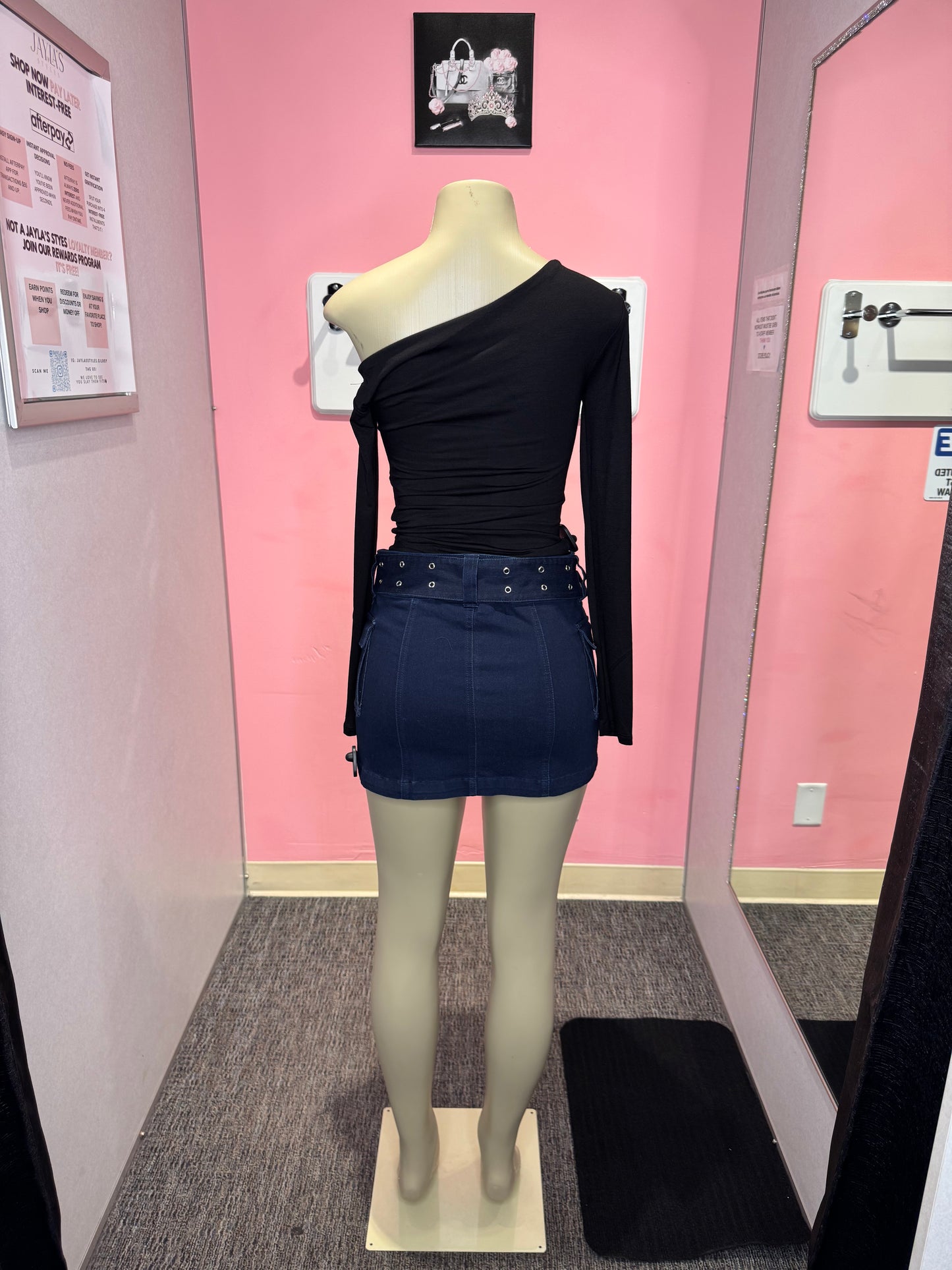 Black Lina side shoulder top