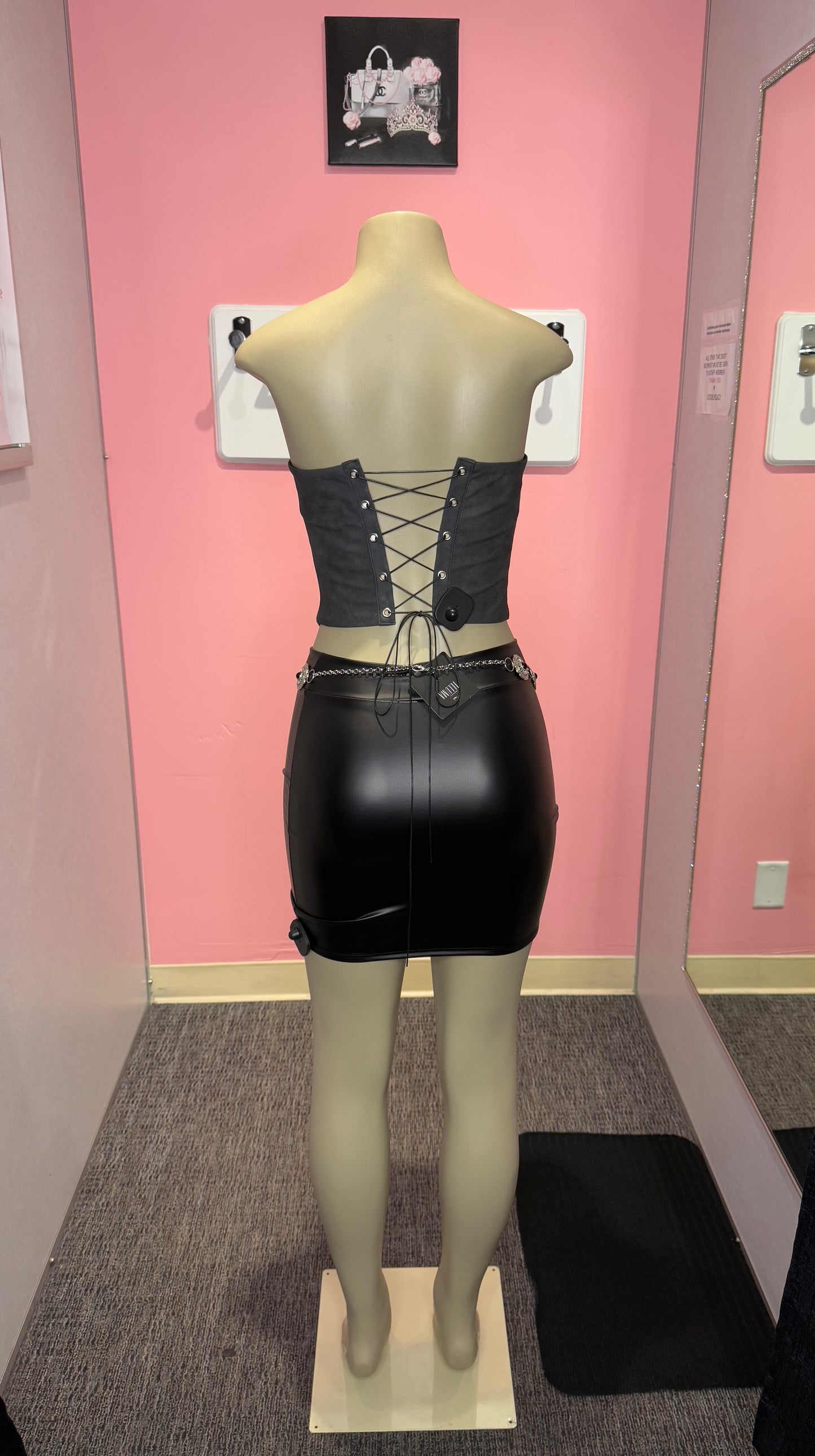 Black solid leather mini skirt