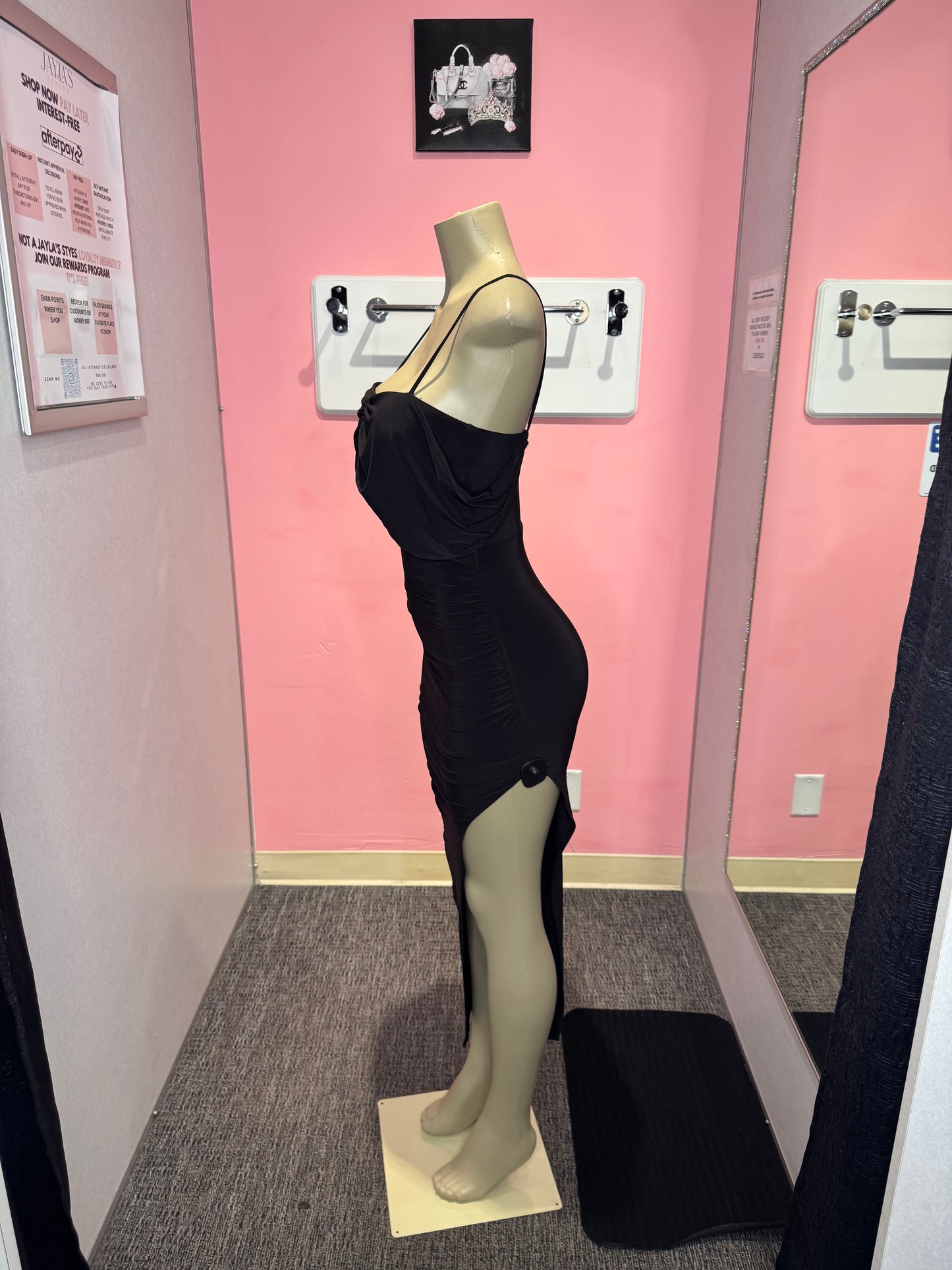 Laura black classic dress
