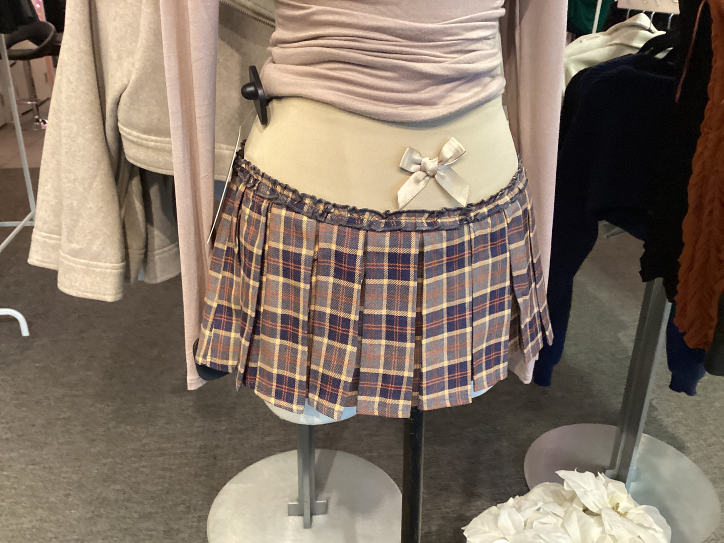 Navy pleaded plaid mini skort